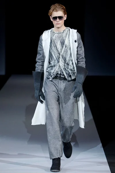 Look 38